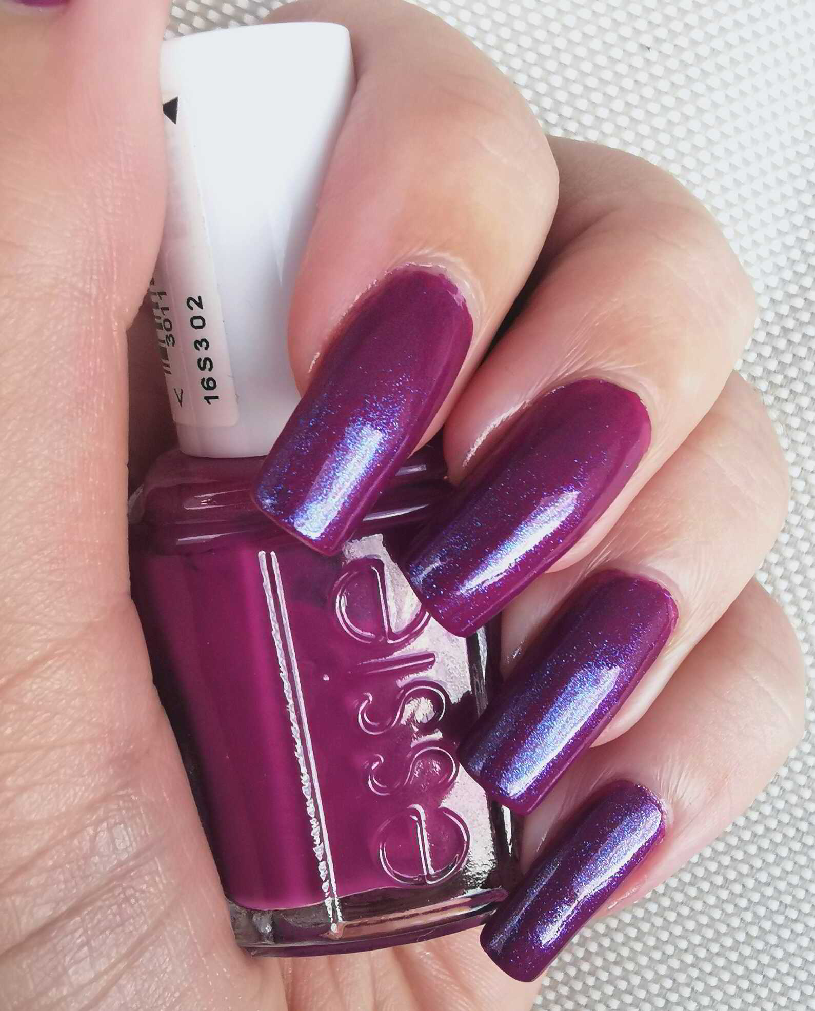 Nail polish manicure of shade essie Flowerista, Catrice Feel The Cosmic Vibe