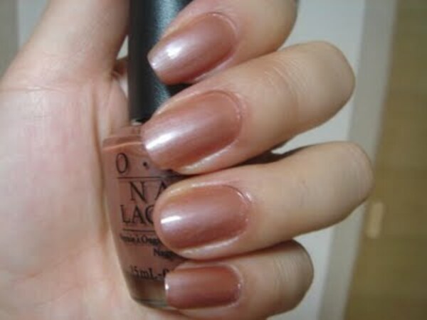 Nail polish swatch / manicure of shade OPI Innsbruck Bronze