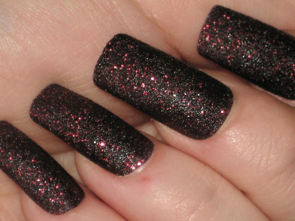 Nail polish swatch / manicure of shade OPI Stay the Night