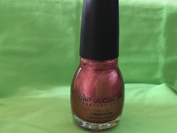 Nail polish swatch / manicure of shade Sinful Colors Dancing Nails