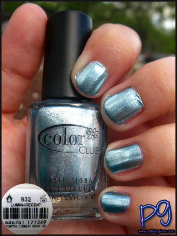 Nail polish swatch / manicure of shade Color Club Lumin-icecent