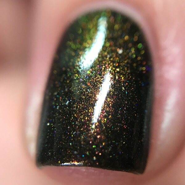 Nail polish swatch / manicure of shade Fanchromatic Nails Most Imperial Majesty