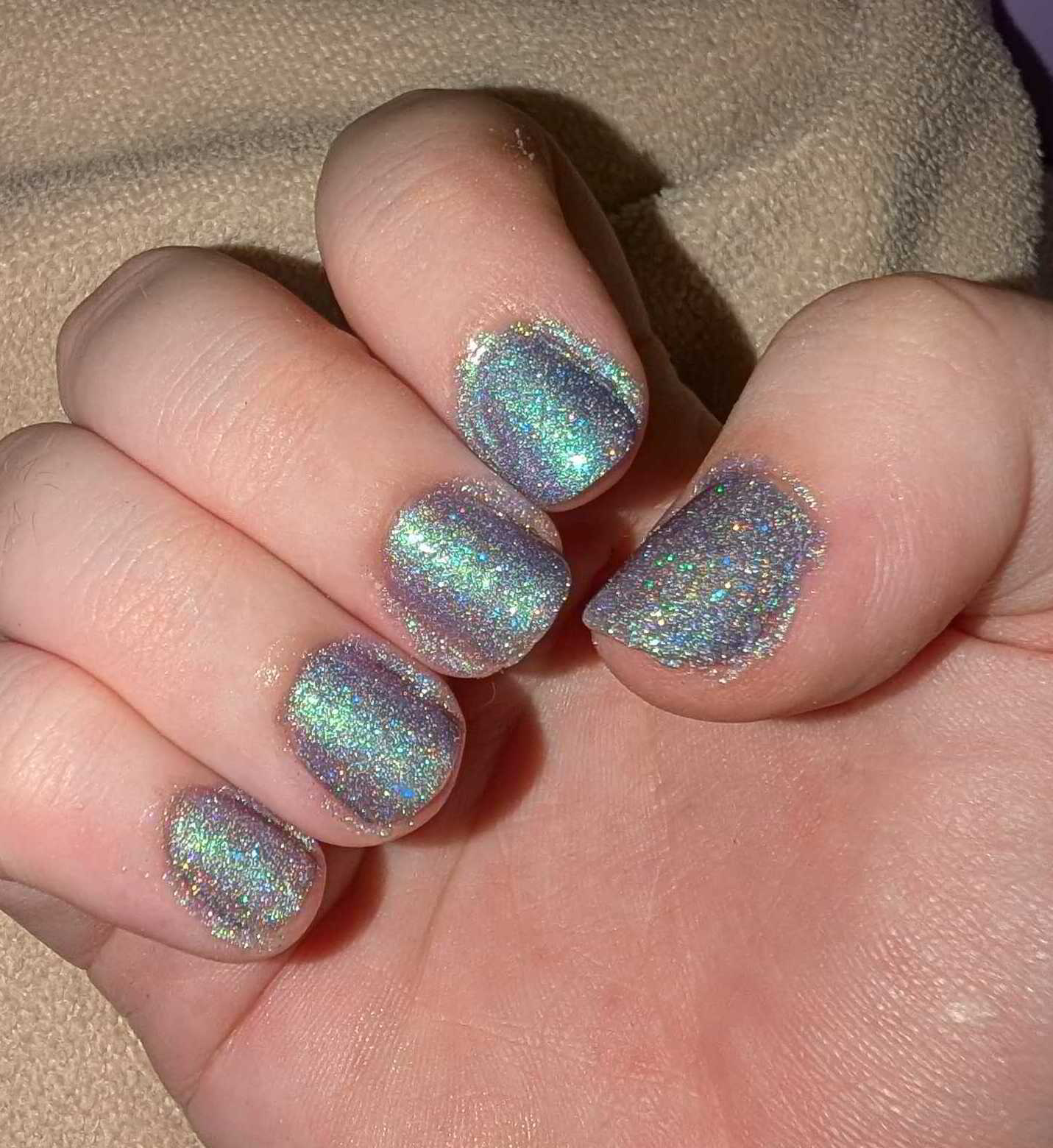 Nail polish manicure of shade Femme Fatale Feelin' Tide Down, Holo Taco Scattered Holo Taco, 