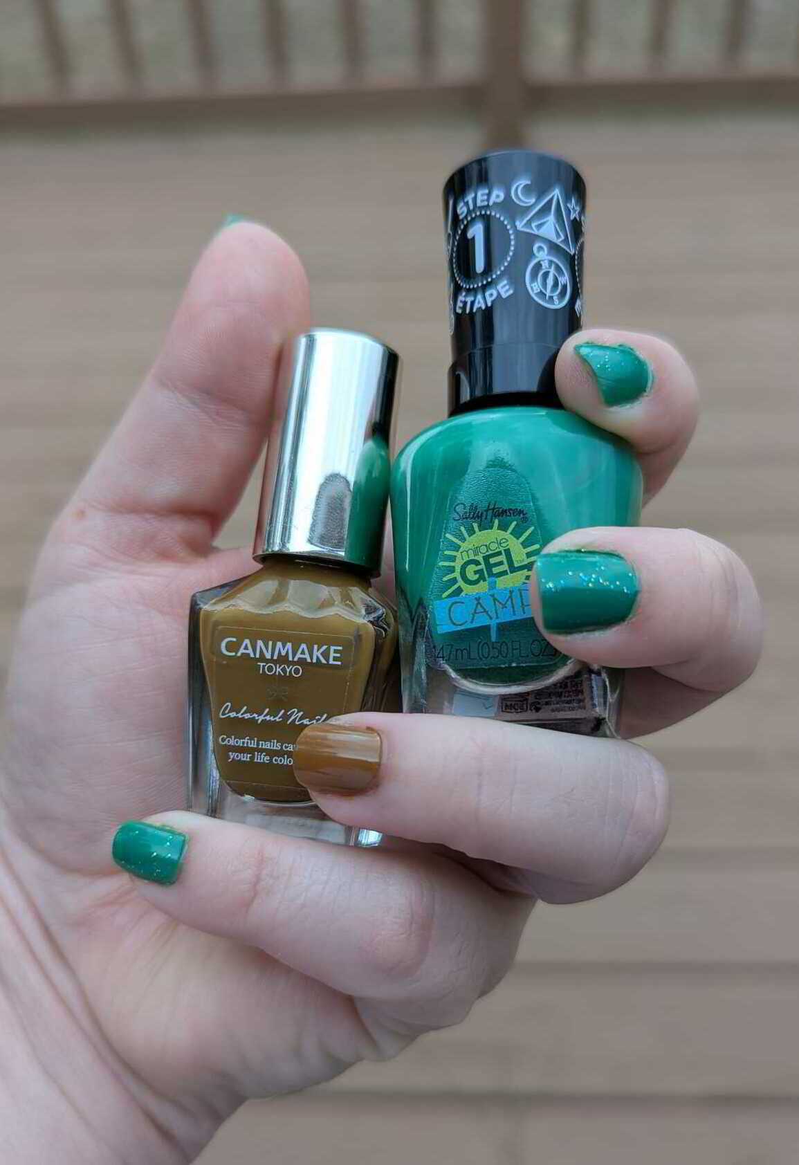 Nail polish manicure of shade Sally Hansen Miracle Gel Wanderlush, Canmake Ancient Pyramid,wet n wild Hallucinate