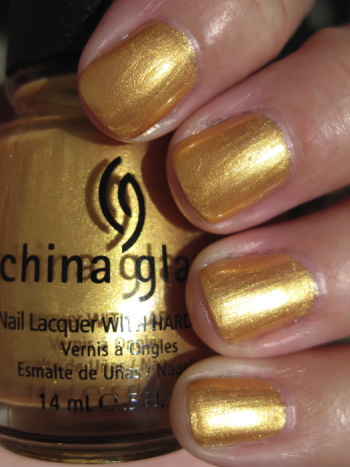 Nail polish swatch / manicure of shade China Glaze 24k-7