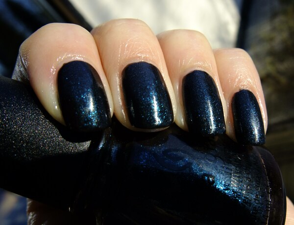 Nail polish swatch / manicure of shade China Glaze Blk-Bila-Bong