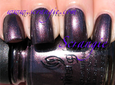 Nail polish swatch / manicure of shade China Glaze Bogie