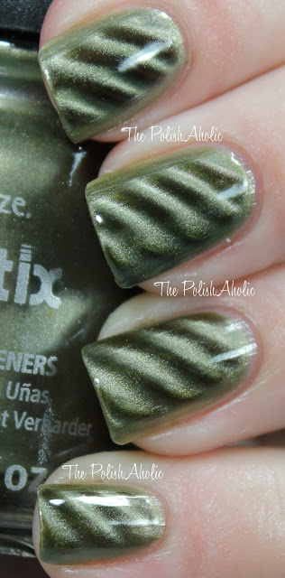 Nail polish swatch / manicure of shade China Glaze Cling On