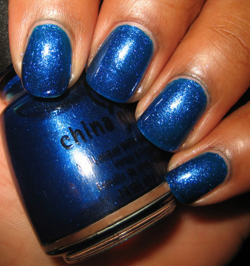 Nail polish swatch / manicure of shade China Glaze Drinkin' My Blues Away