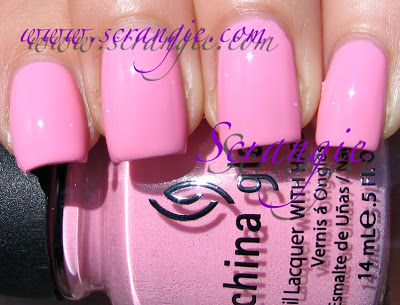 Nail polish swatch / manicure of shade China Glaze Empowerment