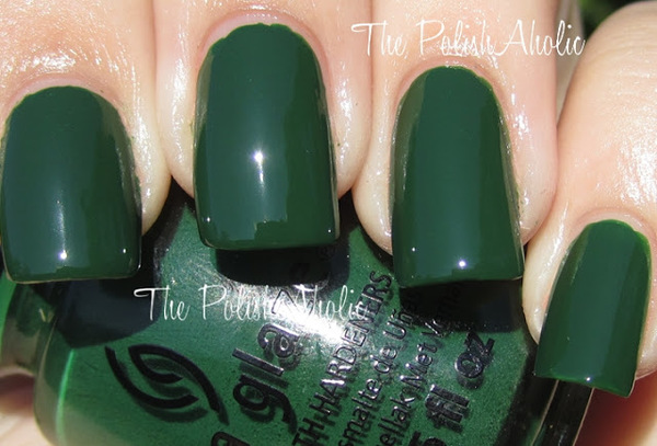 Nail polish swatch / manicure of shade China Glaze Holly-Day