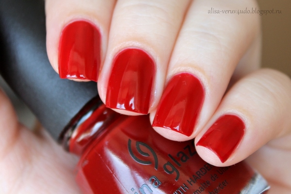 Nail polish swatch / manicure of shade China Glaze Masai Red