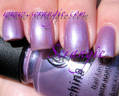 Nail polish swatch / manicure of shade China Glaze Subtle