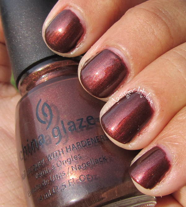 Nail polish swatch / manicure of shade China Glaze Unplugged
