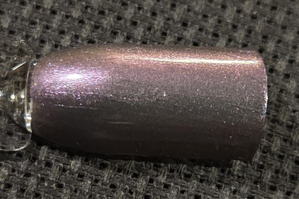 Nail polish swatch / manicure of shade essie For the Twill of It