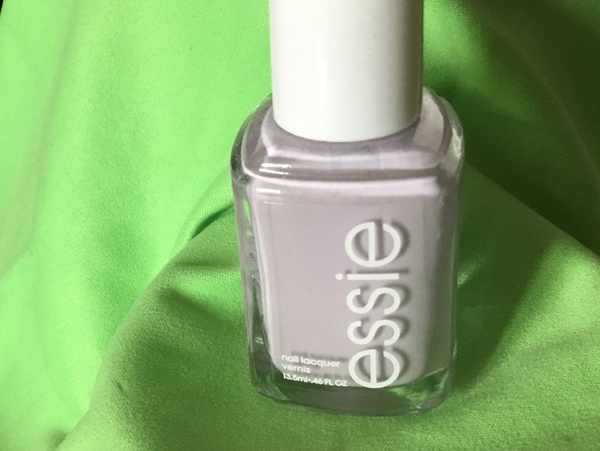 Nail polish swatch / manicure of shade essie Go Ginza