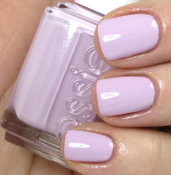 Nail polish swatch / manicure of shade essie Go Ginza