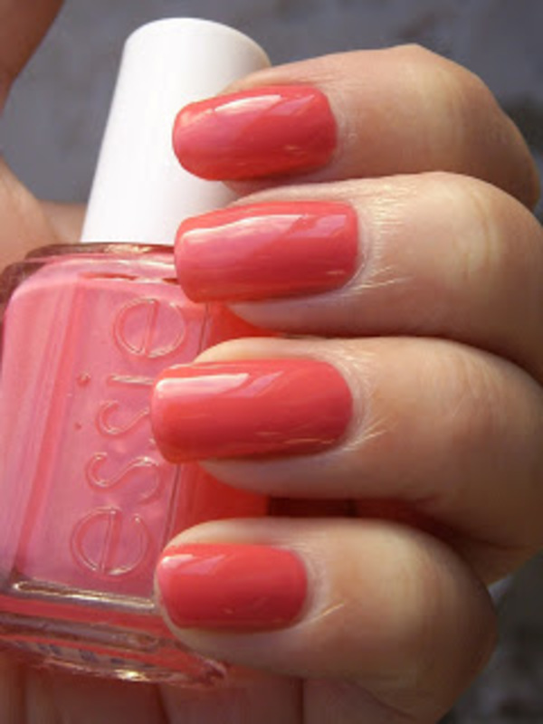 Nail polish swatch / manicure of shade essie Guilty Pleasures