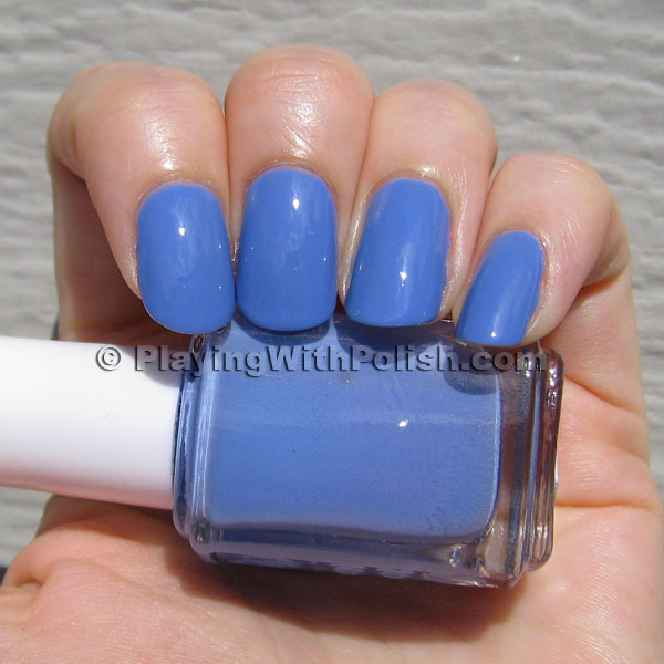 Nail polish swatch / manicure of shade essie Lapis of Luxury