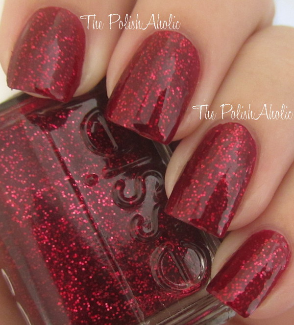 Nail polish swatch / manicure of shade essie Leading Lady