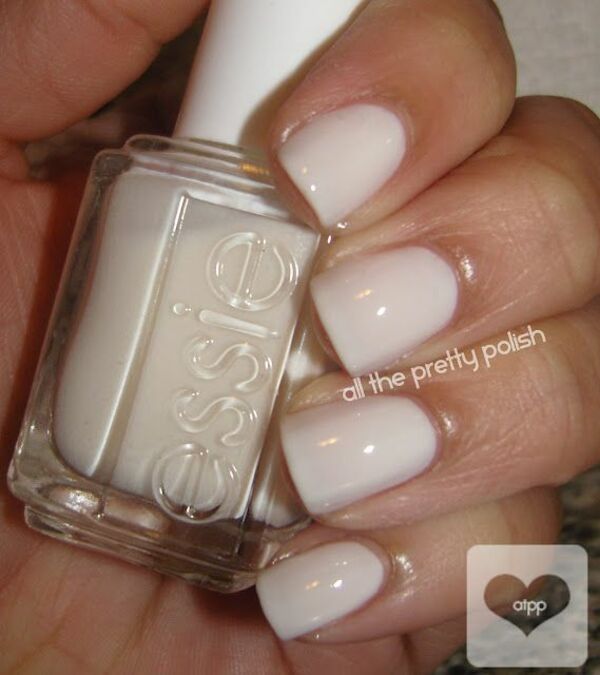 Nail polish swatch / manicure of shade essie Marshmallow