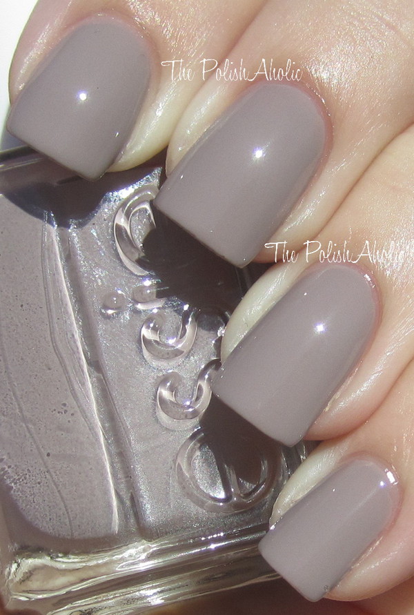 Nail polish swatch / manicure of shade essie Miss Fancy Pants