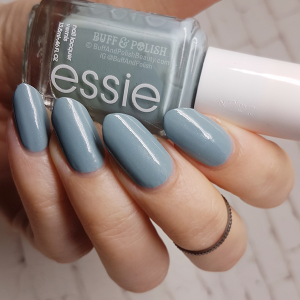 Nail polish swatch / manicure of shade essie Parka Perfect