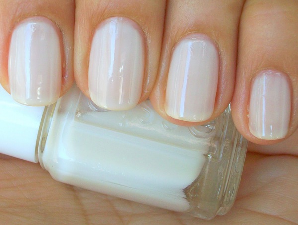 Nail polish swatch / manicure of shade essie Walk Down the Aisle