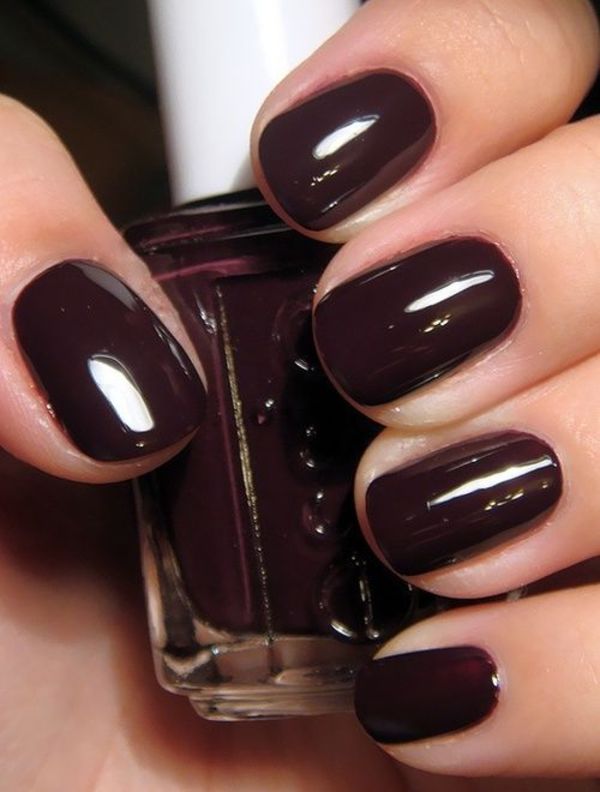 Nail polish swatch / manicure of shade essie Wicked
