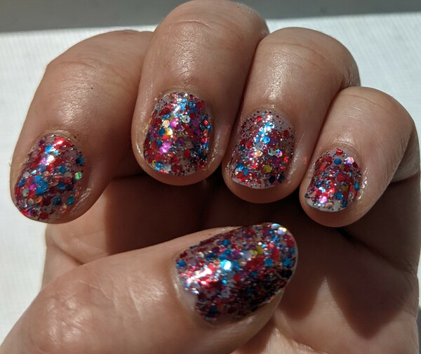 Nail polish swatch / manicure of shade L.A. Colors Confetti