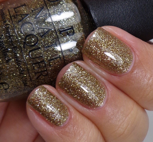 Nail polish swatch / manicure of shade OPI All Sparkly and Gold