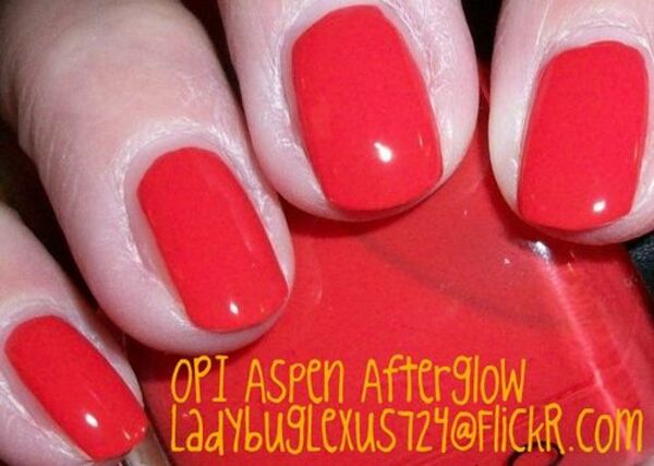 Nail polish swatch / manicure of shade OPI Aspen Afterglow