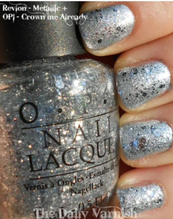 Nail polish swatch / manicure of shade OPI Crown Me Already!