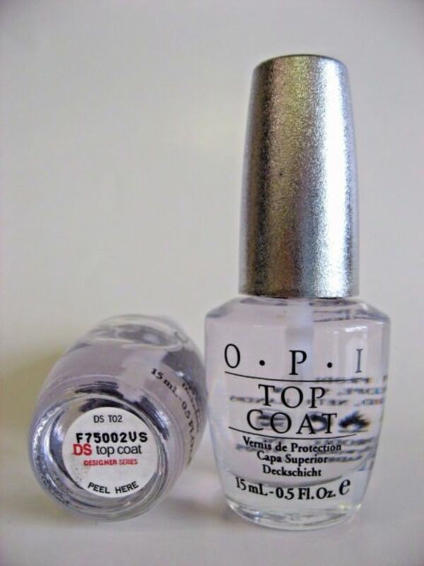 Nail polish swatch / manicure of shade OPI DS Top Coat
