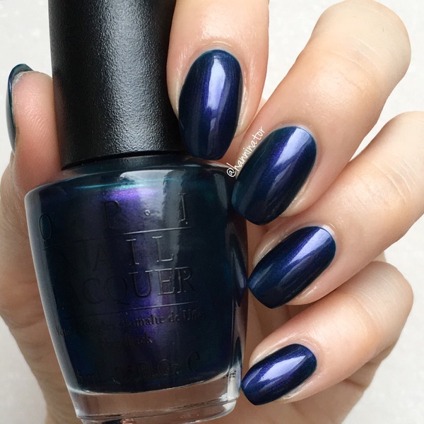 Nail polish swatch / manicure of shade OPI Glacier Bay Blues