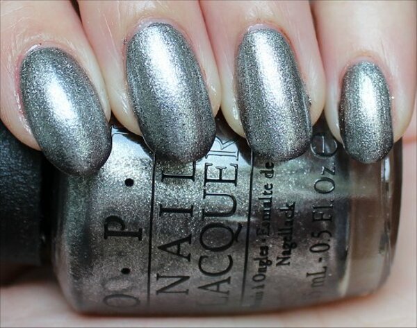 Nail polish swatch / manicure of shade OPI Haven't the Foggiest
