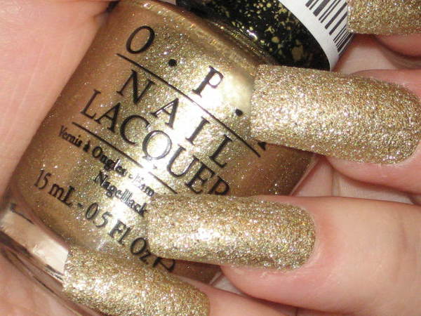 Nail polish swatch / manicure of shade OPI Honey Ryder