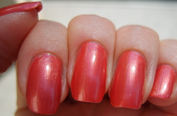 Nail polish swatch / manicure of shade OPI Hong Kong Sunrise