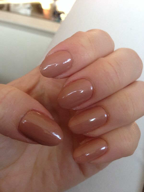Nail polish swatch / manicure of shade OPI Iberian Bisque