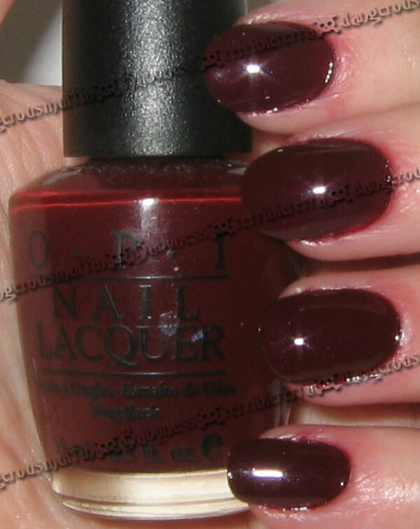 Nail polish swatch / manicure of shade OPI A Man in Every Port-ugal