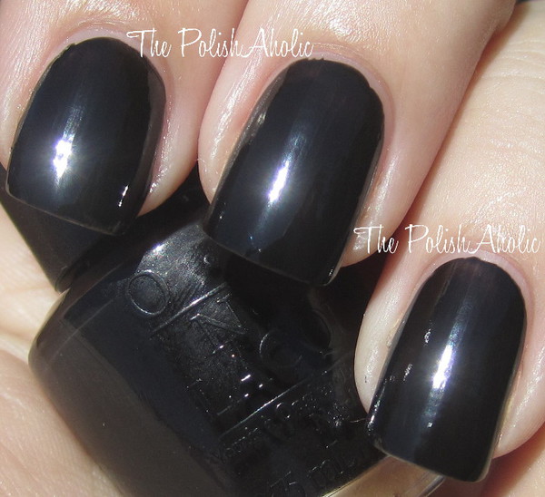 Nail polish swatch / manicure of shade OPI Mourning Glory