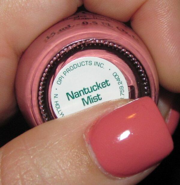 Nail polish swatch / manicure of shade OPI Nantucket Mist