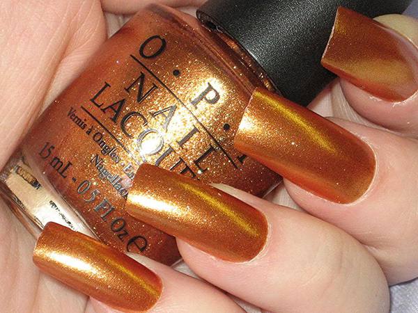 Nail polish swatch / manicure of shade OPI Rising Star