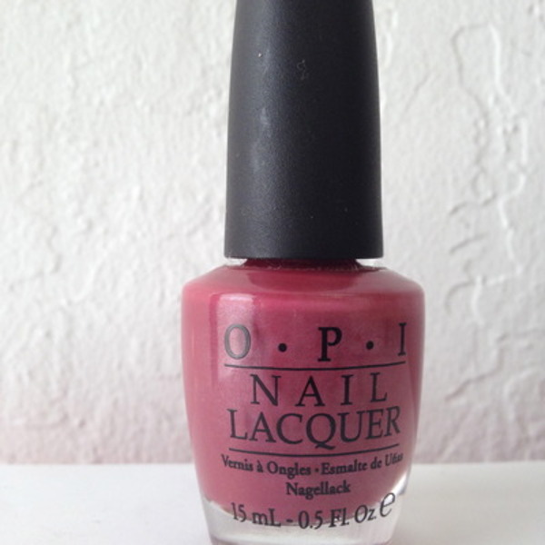 Nail polish swatch / manicure of shade OPI Silent Mauvie