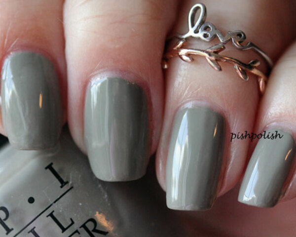 Nail polish swatch / manicure of shade OPI Suzi Takes the Wheel