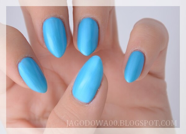 Nail polish swatch / manicure of shade Orly Skinny Dip