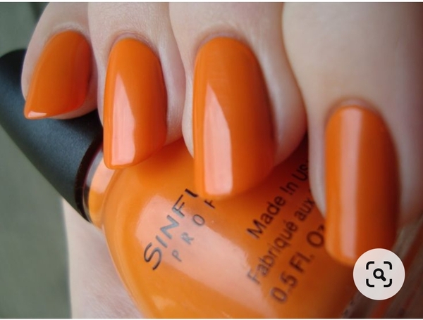 Nail polish swatch / manicure of shade Sinful Colors Clementine