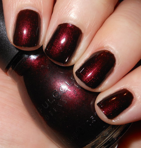 Nail polish swatch / manicure of shade Sinful Colors Rich in Heart