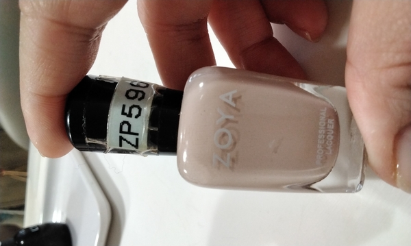 Nail polish swatch / manicure of shade Zoya Avery