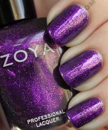 Nail polish swatch / manicure of shade Zoya Mimi